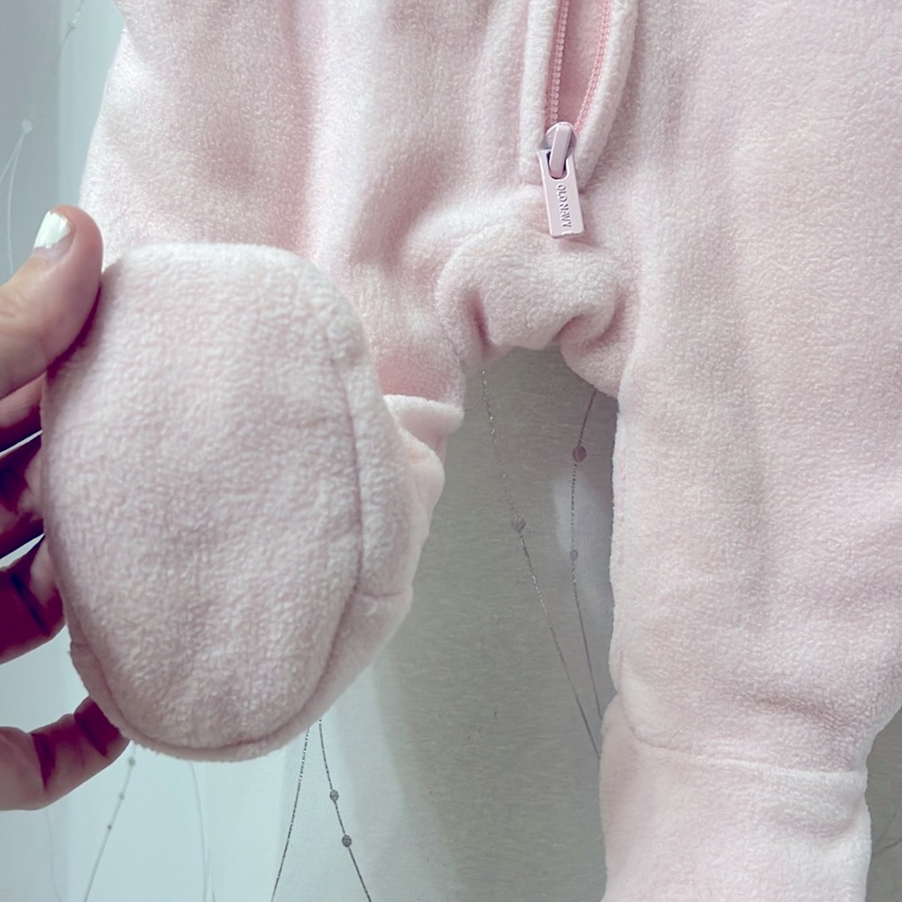 EUC Old Navy | pink, white infant’s unicorn snowsuit, zippered with flip mittens - Picture 5 of 7